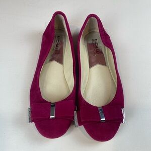 Michael Kors Kiera Suede Ballet Flats Deep Pink Size 7 1/2 M Bow Silver Logo‎